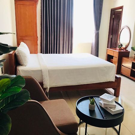Prague Hotel Вунг Тау Екстериор снимка