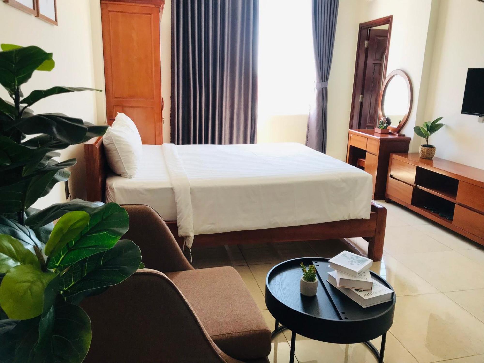 Prague Hotel Вунг Тау Екстериор снимка