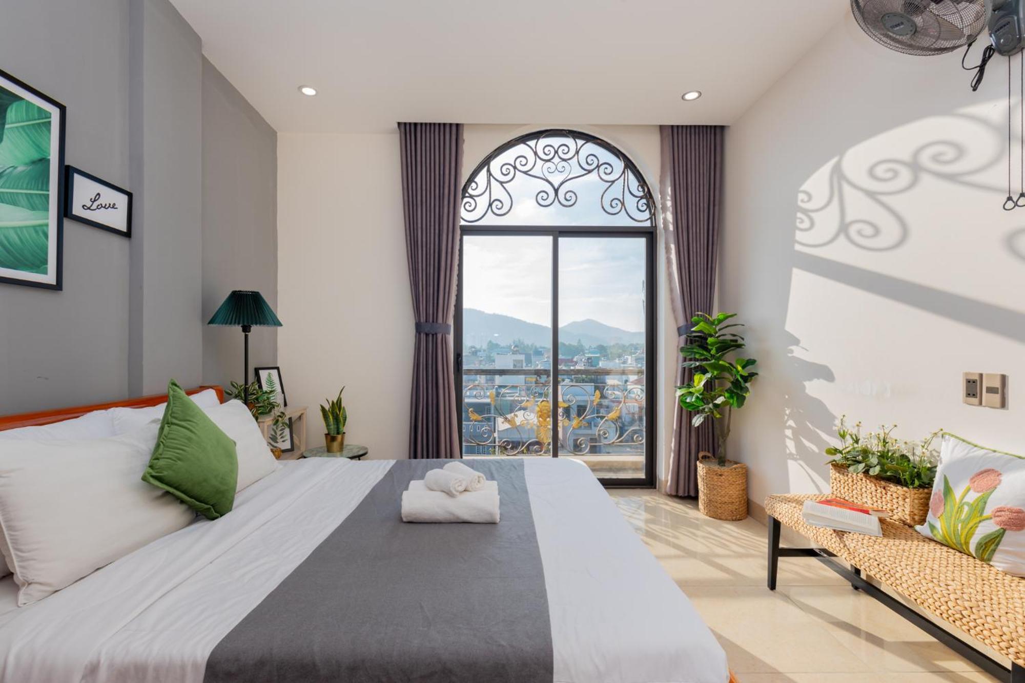 Prague Hotel Вунг Тау Екстериор снимка